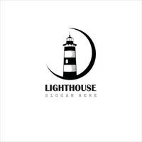 dessiné à la main phare ancien Étiquettes, phare et océan vagues rétro nautique logo vecteur