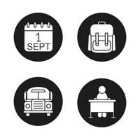 ensemble d'icônes de glyphe d'école et d'éducation. date du 1er septembre, bus scolaire, sac à dos d'élève, élève assis au bureau. illustrations vectorielles de silhouettes blanches dans des cercles noirs vecteur