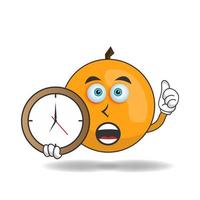 Mascotte de personnage orange tenant une horloge murale. illustration vectorielle vecteur