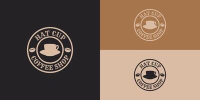 café magasin ou café icône conception modèle de chaud café tasse avec vapeur et café des haricots dans doux or couleur. vecteur isolé symbole de americano ou Expresso agresser pour r café ou café cafétéria