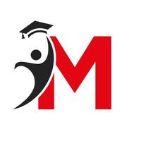 éducation logo sur lettre m avec l'obtention du diplôme chapeau icône. l'obtention du diplôme symbole vecteur