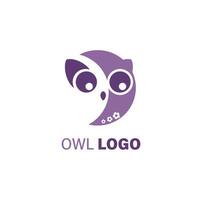 violet hibou moitié cercle logo avec gros yeux et fleurs. pour entreprises et entreprises. pour affaires cartes et entreprise identité. vecteur