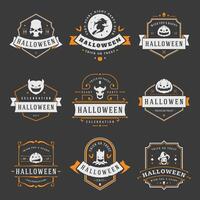 content Halloween Étiquettes un badges conception ensemble. vecteur
