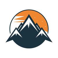 une Montagne des stands contre une vibrant le coucher du soleil toile de fond, une minimaliste logo avec le silhouette de une Montagne de pointe vecteur