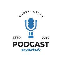 Podcast construction logo, Podcast logo à propos construction, bâtiment logo, Podcast logo modèle vecteur