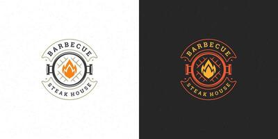 barbecue logo illustration steak maison ou un barbecue restaurant menu emblème gril avec feu silhouette vecteur