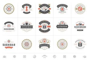 Sushi restaurant logos et badges ensemble Japonais nourriture avec Sushi Saumon Rouleaux silhouettes illustration vecteur