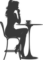 silhouette femme séance à une table dans le café bar restaurant noir Couleur seulement vecteur