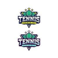 logo de championnat de tennis premium avec badge de conception d'illustration de balle vecteur