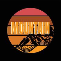 conception de t-shirt de montagne vecteur