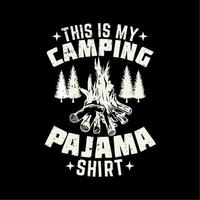 conception de t-shirt c'est ma chemise de pyjama de camping avec feu de camp et illustration vintage de fond noir vecteur