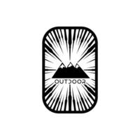 Montagne aventure badge logo graphique illustration sur Contexte vecteur