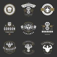 aptitude centre et sport Gym logos et badges conception ensemble illustration. vecteur