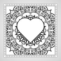 coeur dessiné à la main avec mandala. décoration en ornement oriental ethnique doodle. vecteur