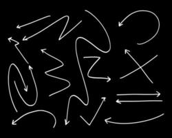 jeu d'icônes de flèche dessiné à la main isolé sur fond noir. illustration vectorielle de griffonnage. vecteur