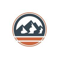 logo emblème montagne nature paysage vecteur