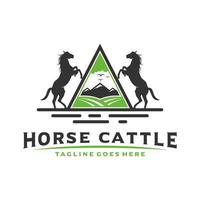création de logo de cheval de bétail vintage ou rétro vecteur