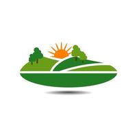logo de construction de jardin vert et de maison vecteur