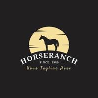 modèle de logo vectoriel vintage de ranch de chevaux