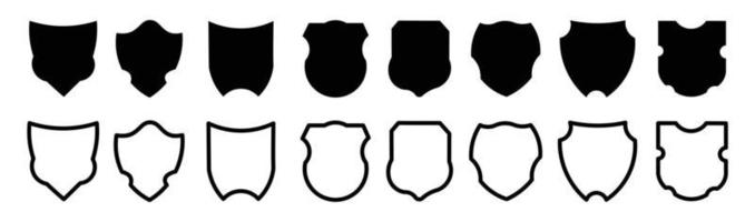 jeu d'icônes de bouclier. protéger l'icône de bouclier de ligne noire vectorielle de bouclier définie dans l'illustration vectorielle de symbole de qualité de badge. vecteur
