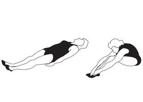 Silhouettes de femmes élégantes faisant des exercices de fitness. Jeu d&#39;icônes de club de remise en forme, vecteur