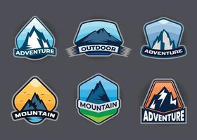 badges montagne verticale vecteur