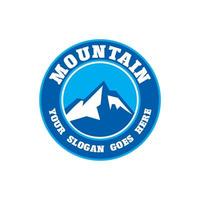 logo de montagne, vecteur de logo d'aventure