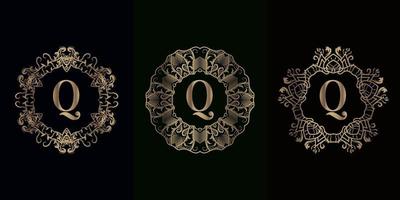 collection de logo initial q avec cadre d'ornement de mandala de luxe vecteur