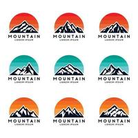 ensemble de modèles de logo montagne et ciel vecteur