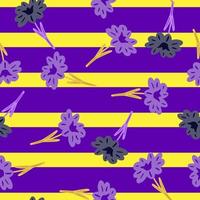 modèle sans couture avec main dessinant des fleurs sauvages sur fond rayé violet jaune. modèle floral de vecteur dans le style doodle. douce texture botanique d'été.