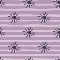 motif météo abstrait sans couture avec ornement de soleil ethnique. fond rayé pastel violet. vecteur