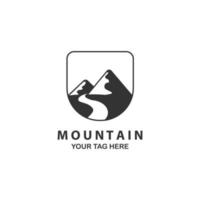 montagne logo dessin au trait emblème vecteur modèle illustration conception