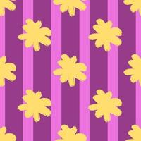 motif botanique sans couture de style été avec des formes de bourgeons de fleurs jaunes doodle. fond rayé violet. vecteur