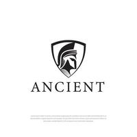 conception de logo de casque de guerrier templier de chevaliers médiévaux antiques, symbole, icône, modèle vecteur