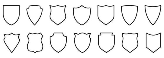 jeu d'icônes de ligne noire de bouclier. signe de contour de sécurité, pictogramme de défense. gardez les icônes de contour de l'emblème de la défense. forme d'insigne de police et patchs de football. illustration vectorielle isolée. vecteur