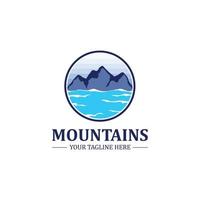 logo abstrait de montagne vecteur