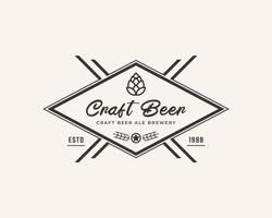 insigne d'étiquette rétro vintage classique pour le houblon bière artisanale ale brasserie inspiration de conception de logo vecteur