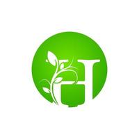 lettre h logo spa santé. logo alphabet floral vert avec des feuilles. utilisable pour les logos d'affaires, de mode, de cosmétiques, de spa, de science, de soins de santé, de médecine et de nature. vecteur