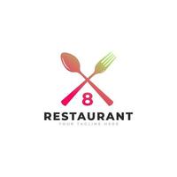 logo du restaurant. numéro 8 avec fourchette à cuillère pour le modèle de conception d'icône de logo de restaurant vecteur