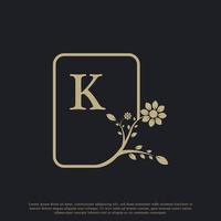 le modèle de logo de luxe monogramme lettre k rectangle s'épanouit. convient aux marques naturelles, écologiques, de bijoux, de mode, personnelles ou d'entreprise. vecteur