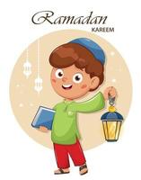 Kareem Ramadan. mignon garçon musulman tenant une lanterne vecteur