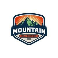 modèle de vecteur de conception de logo de montagnes