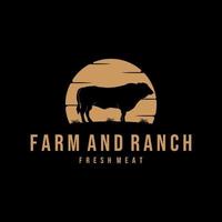 conception d'icône de modèle d'illustration vectorielle vintage de logo de ranch de ferme et d'élevage. étiquette de vache ou de buffle pour la conception d'emblème de concept d'entreprise de boucherie ou de boucherie vecteur