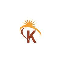 lettre k avec illustration de modèle de conception de logo d'icône de rayon de soleil vecteur