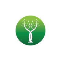 modèle de conception de logo nature arbre et bois de cerf vecteur