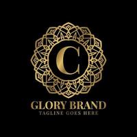 lettre c gloire mandala vintage couleur dorée création de logo vectoriel de luxe