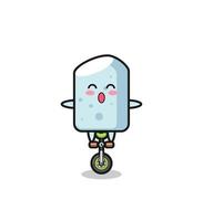 le personnage de craie mignon fait du vélo de cirque vecteur