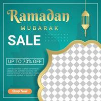 conception de modèle de bannière carrée ramadan avec une place pour les photos. adapté à la publication sur les réseaux sociaux vecteur