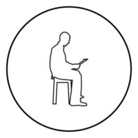 Homme assis en train de lire le concept de silhouette d'apprentissage de l'icône du document illustration couleur noire en cercle autour vecteur