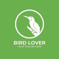 graphique vectoriel d'un logo simple avec des couleurs vertes et blanches parfait pour la communauté des amoureux des oiseaux